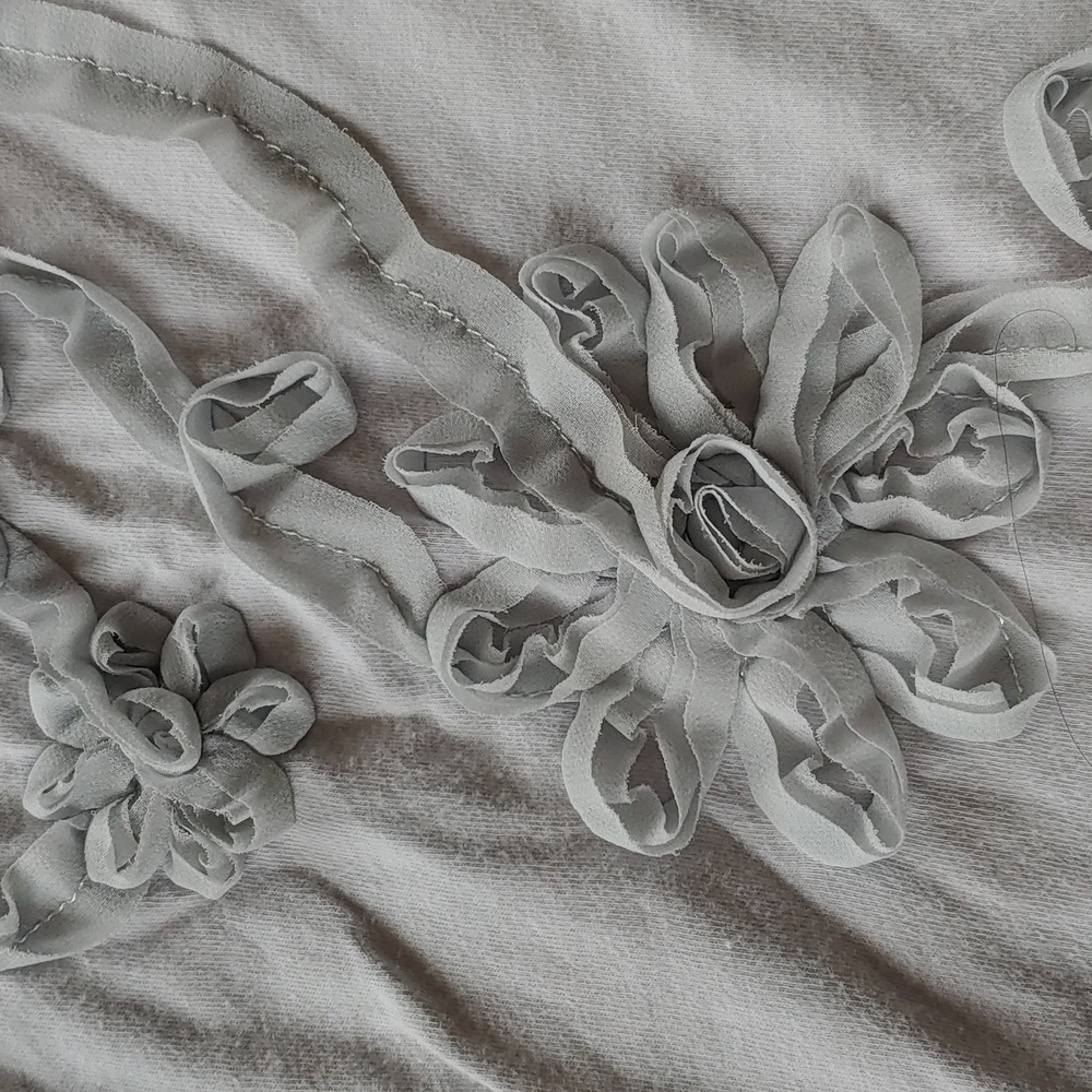 Shirt - Picture 3 of 4
